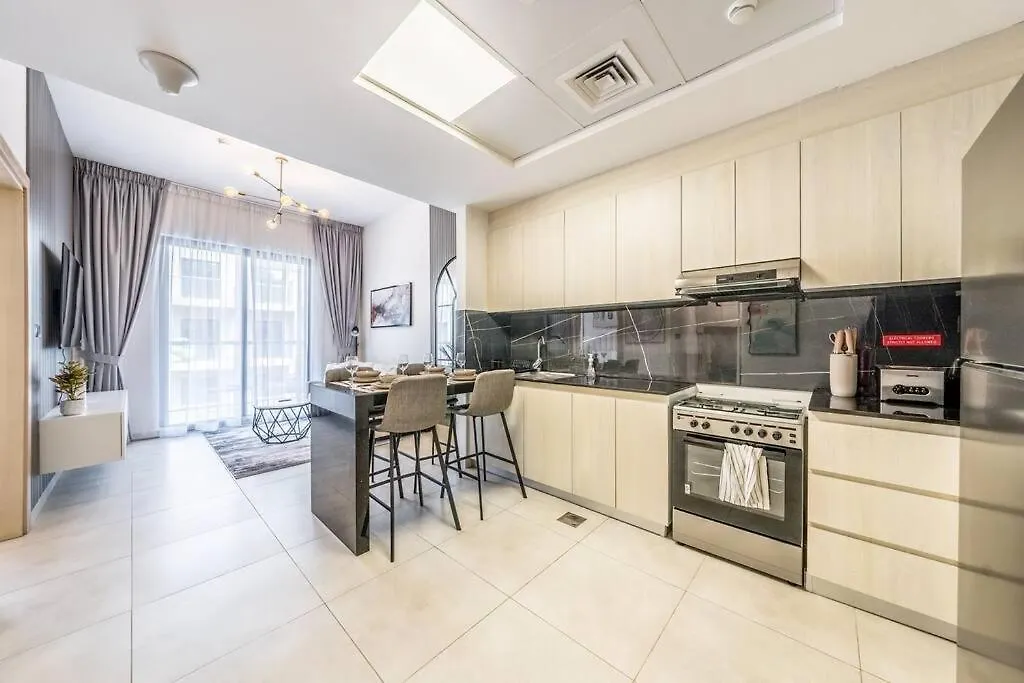 Apartment Dazzling 1Br-Binghatti Rose-Jvc Dubai